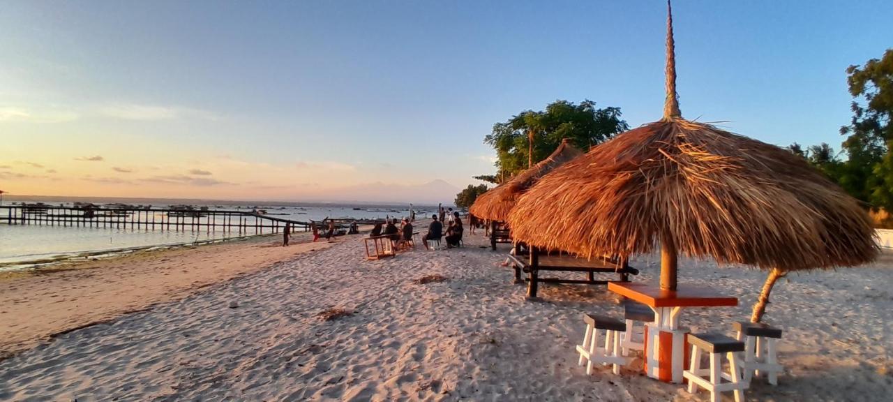 Ekas Beach Guesthouse And Restaurant Ngoại thất bức ảnh
