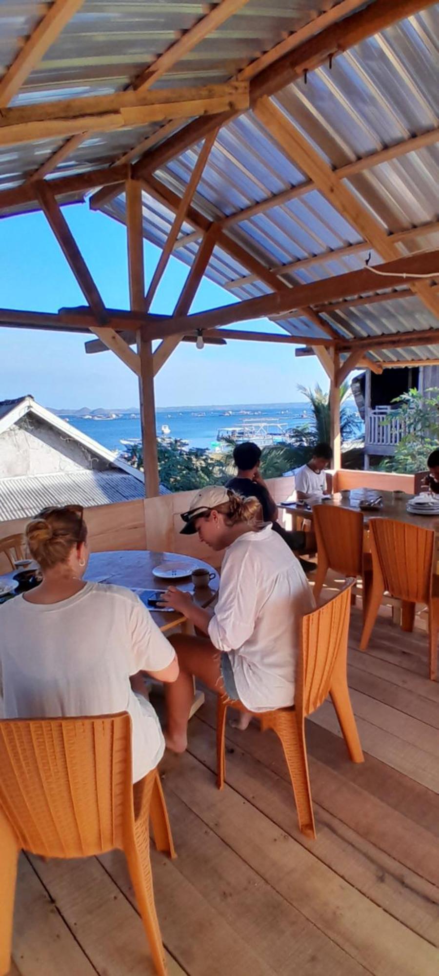 Ekas Beach Guesthouse And Restaurant Ngoại thất bức ảnh